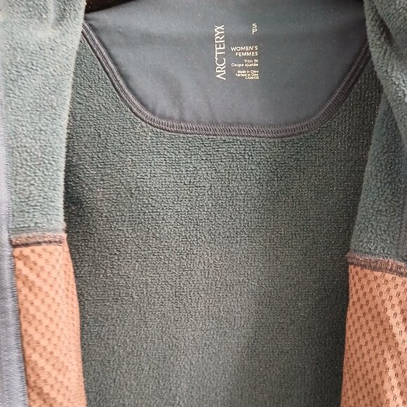 Arc'teryx Covert Cardigan Women's Small - Picture 13 of 15
